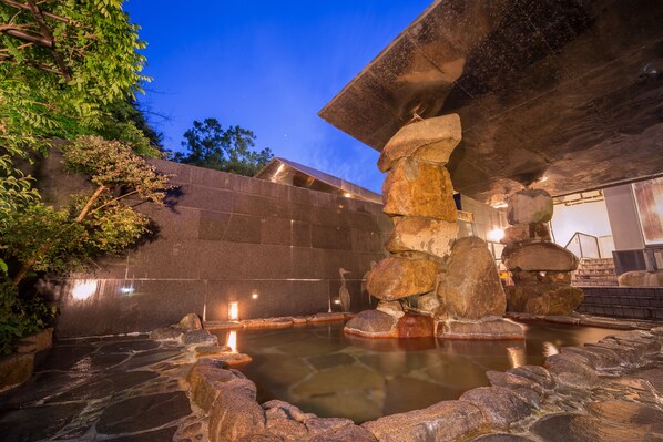 Steam room, hot springs/mineral springs