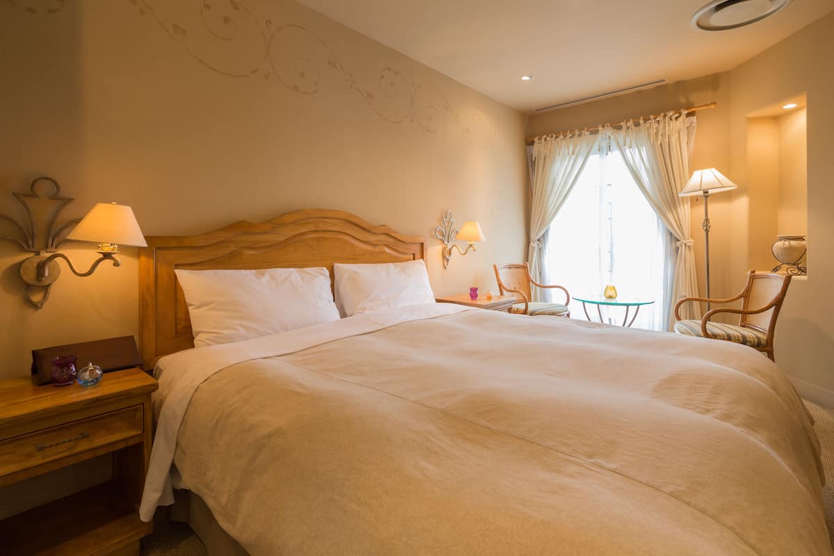 Phòng đôi Deluxe, 1 giường đôi | Bộ đồ giường cao cấp, bàn, truy cập Internet không dây miễn phí
