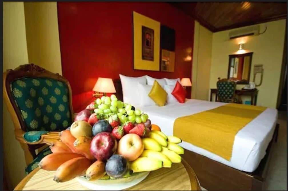 Minibar, in-room safe, desk, blackout drapes