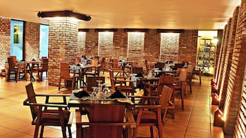 2 restaurants servant le petit déjeuner