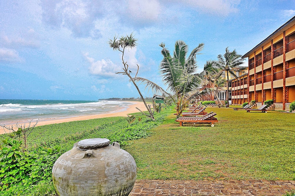 The Long Beach Resort