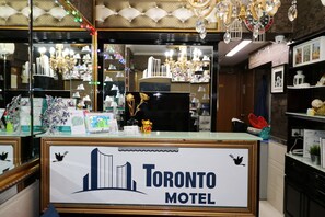 Reception - Toronto Motel (Kowloon)