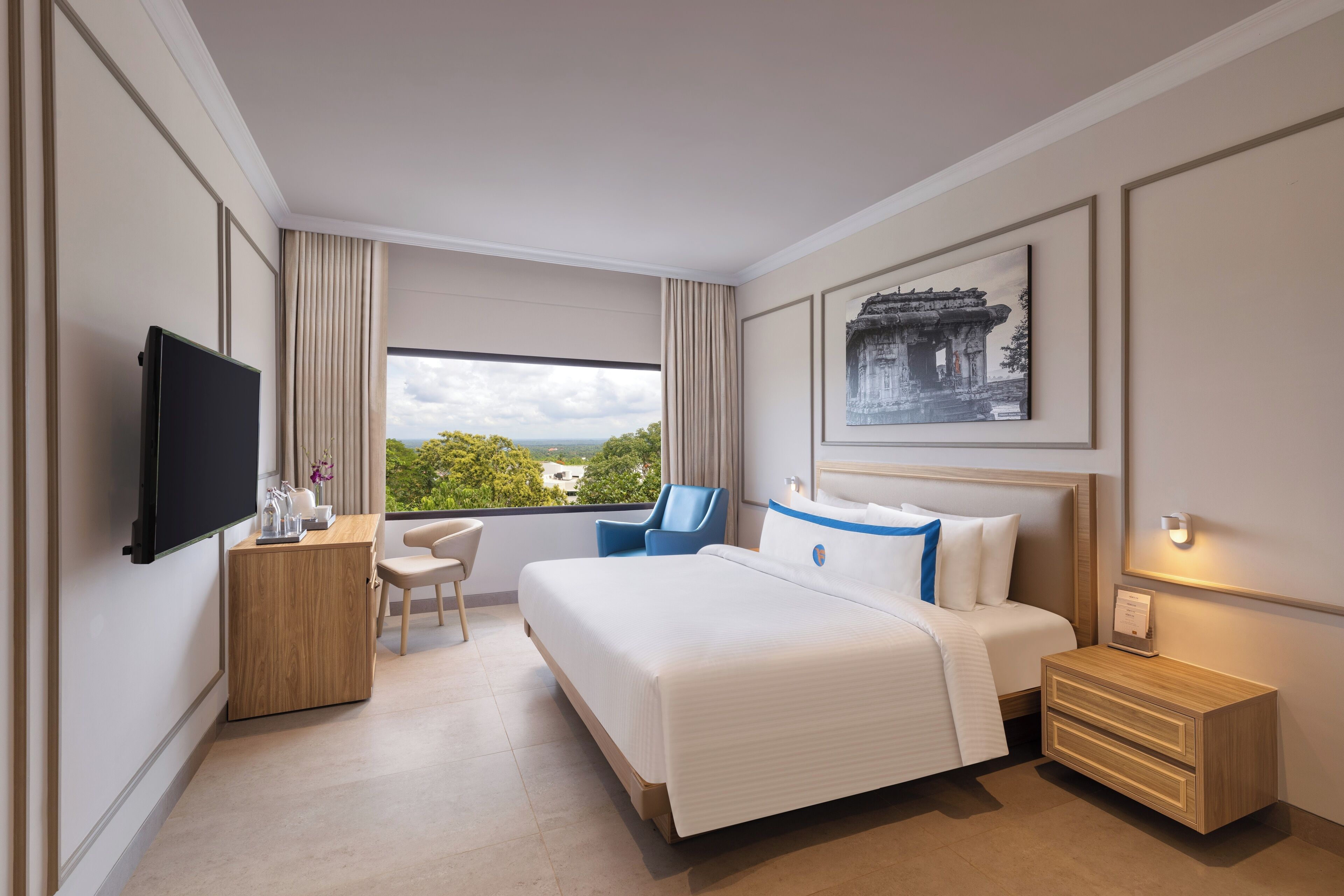 Minibar, caja de seguridad en la habitación y sistema de insonorización 