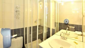 Regadera, amenidades de baño gratuitas, secadora de cabello, bidet