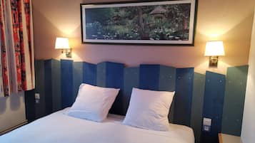Chambre Double (King Bed) | Literie de qualité supérieure, bureau