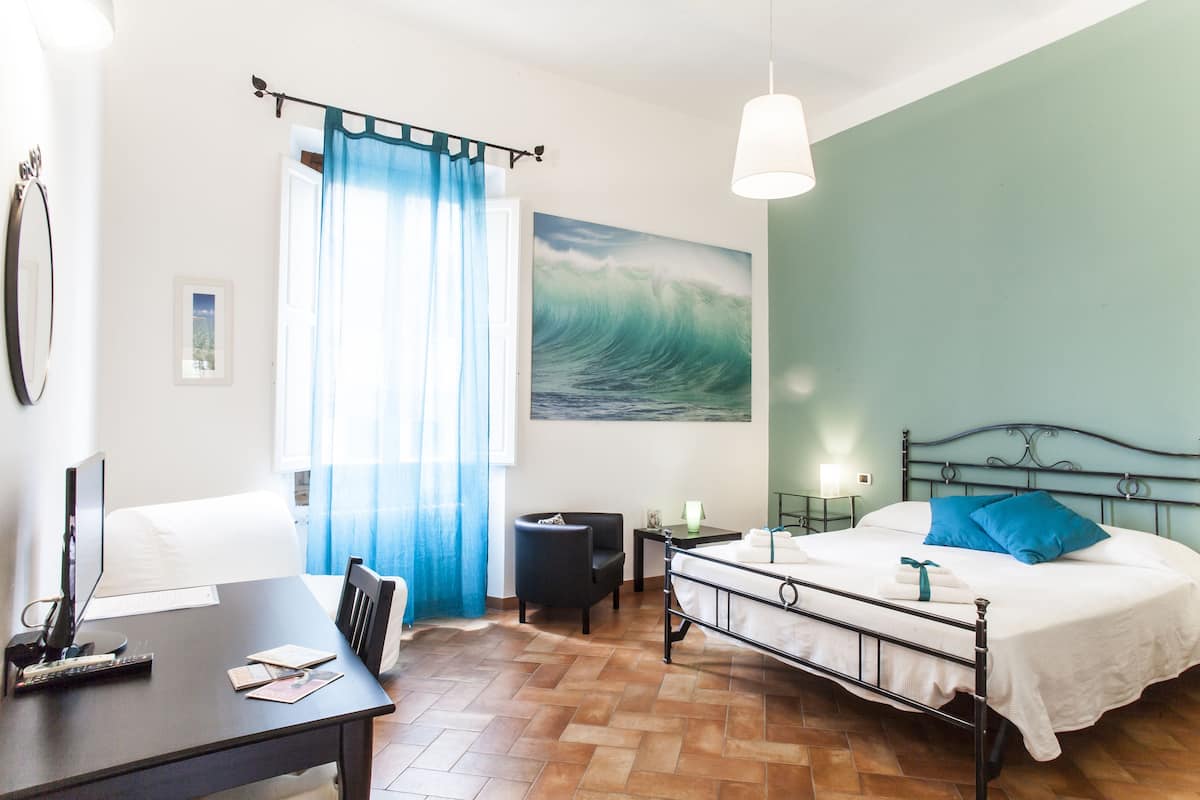 Grand Double Room, 1 King Bed | 1 bedroom, down comforters, desk, free WiFi