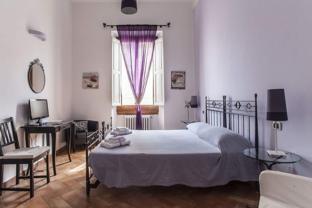 Down comforters, desk, free WiFi, bed sheets