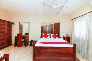 Svit | Minibar, värdeförvaringsskåp på rummet och individuell inredning