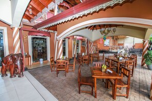 Local cuisine - Paradise Holiday Village (Negombo)