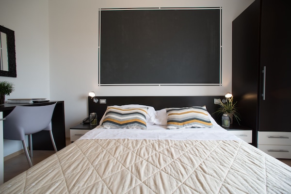 Superior Double Room | Minibar, in-room safe, desk, free cribs/infant beds