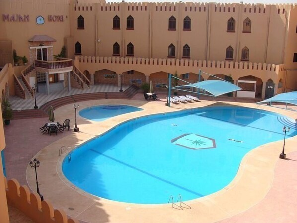 Indoor pool, outdoor pool - Majan Continental (Muscat)