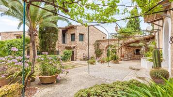 Vue depuis lâhĂ©bergement