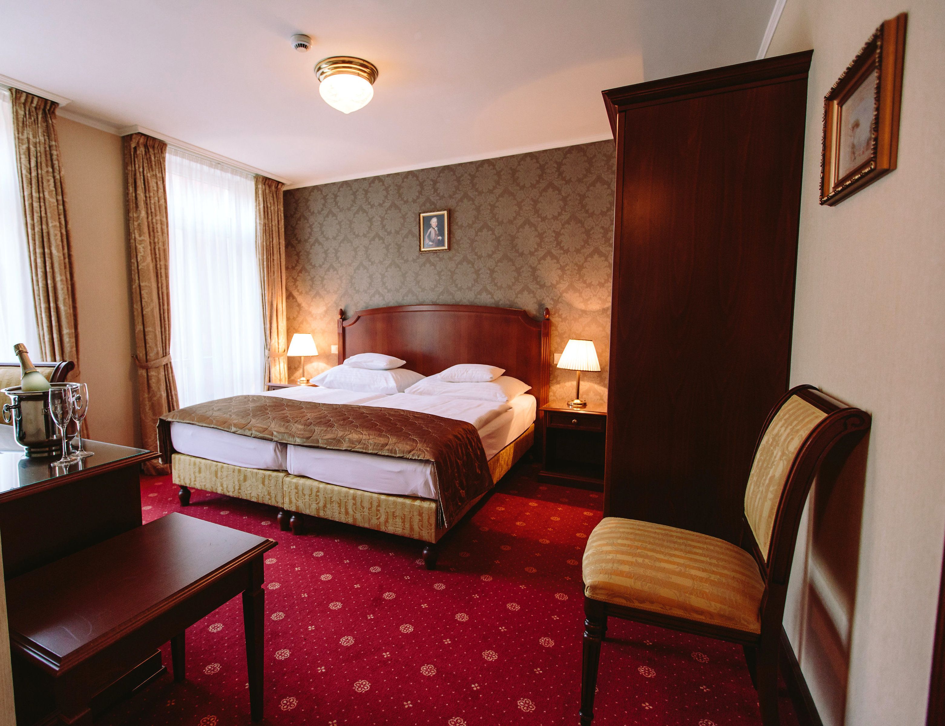 double room | in-room safe, desk, soundproofing, free cots/infant beds