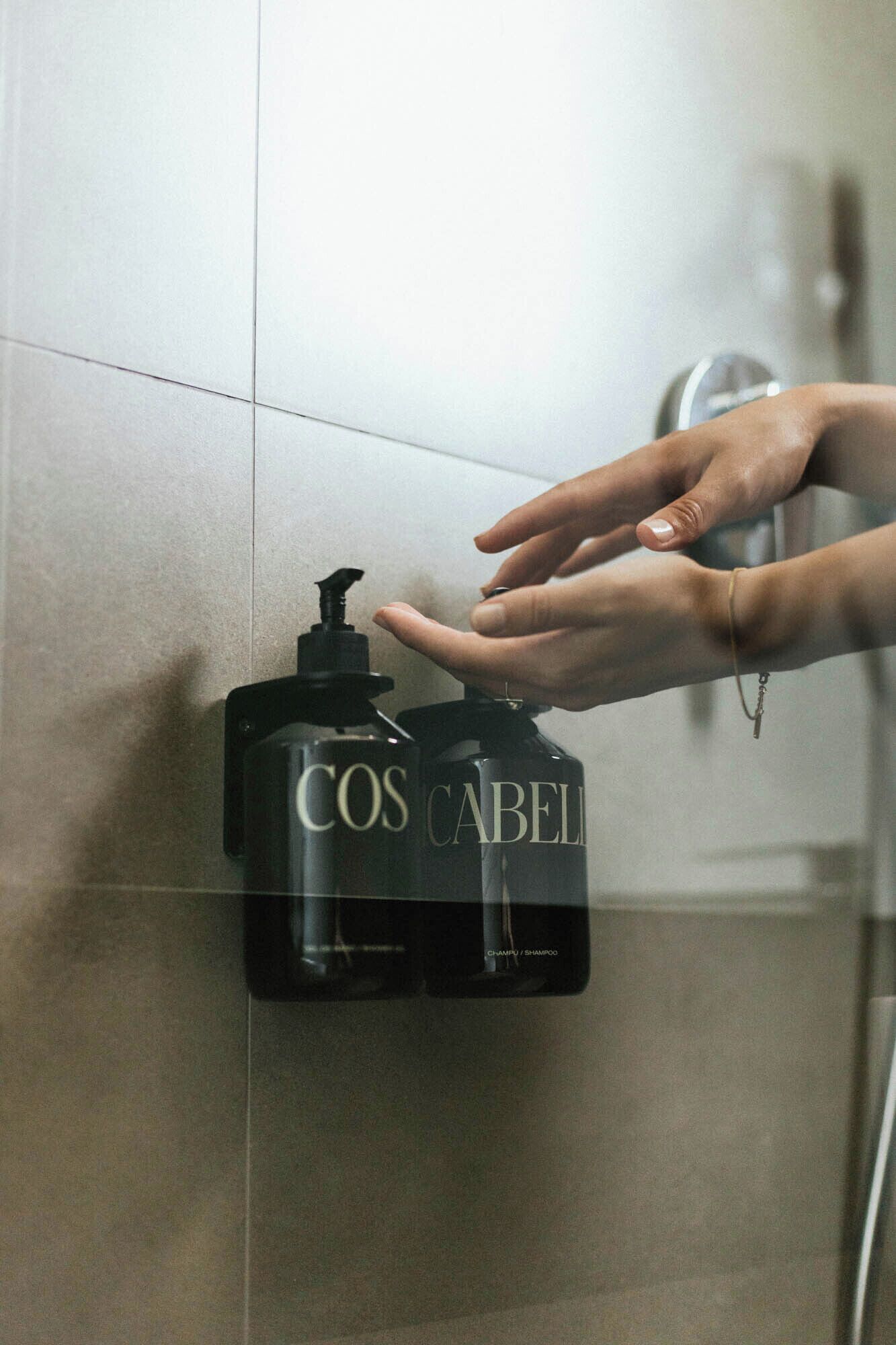 standard single room | bathroom amenities | free toiletries, hair dryer, towels