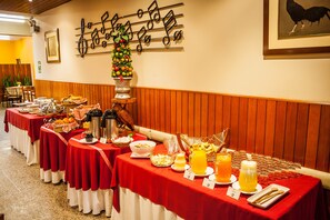 Desayuno continental incluido todos los días 