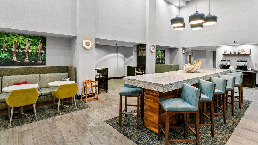 Hampton Inn & Suites Baltimore/Woodlawn