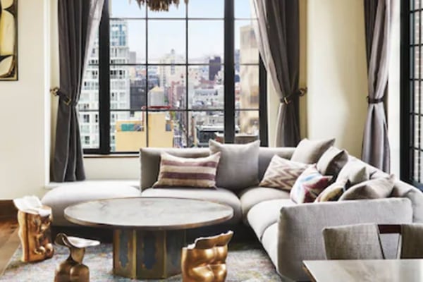 Penthouse (Ludlow) | Woonruimte | Flatscreentelevisie