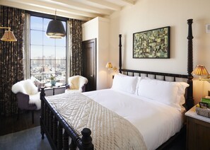 Premium bedding, minibar, in-room safe, soundproofing