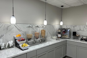 Free daily continental breakfast
