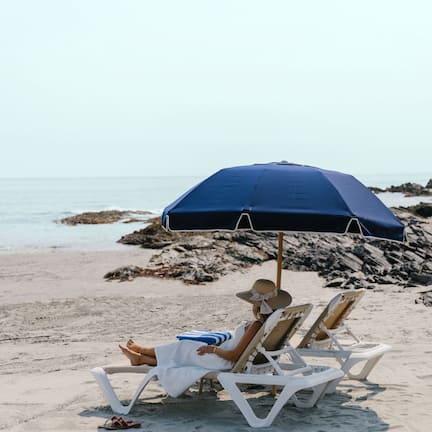 Private beach, sun loungers, beach umbrellas, beach towels