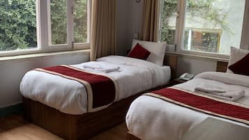 Standard Double or Twin Room | In-room safe, desk, laptop workspace, free WiFi