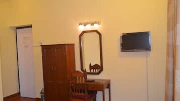 Standard Double or Twin Room | Room amenity