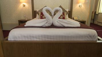 行政套房 | 办公桌、熨斗/熨衣板、免费婴儿床、折叠床/加床(额外收费)