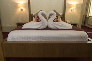 行政套房 | 办公桌、熨斗/熨衣板、免费婴儿床、折叠床/加床(额外收费)