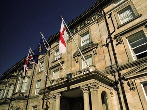 Front of property - Crown Hotel Harrogate (Harrogate)