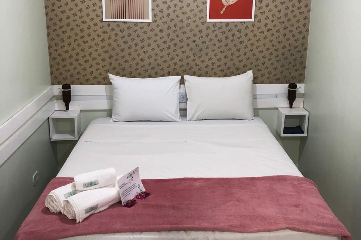 Deluxe Double Room | 1 bilik tidur, bar mini, peti besi dalam bilik, meja