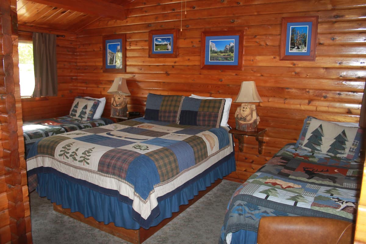 Deluxe Double or Twin Room, 1 Bedroom | 1 bedroom, free WiFi, bed sheets