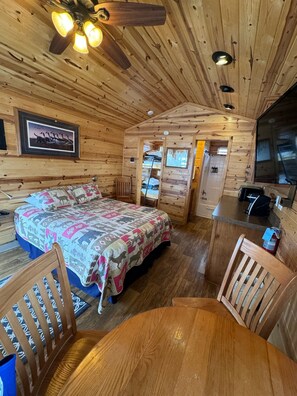 Room - Virginia Creek Settlement (Bridgeport)