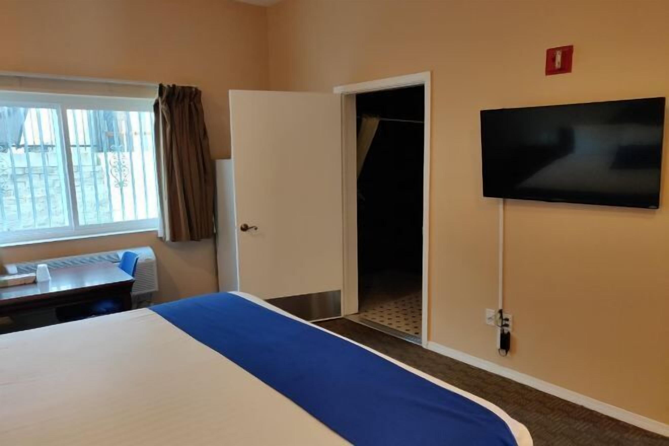 Individually decorated, individually furnished, desk, laptop workspace