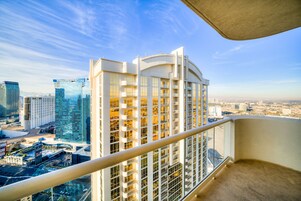 Ropa de cama de alta calidad, cubrecamas y colchones con pillow-top 