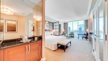 2 bedrooms, premium bedding, down comforters, pillowtop beds