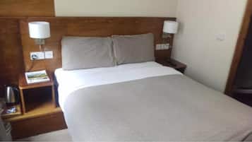 Dobbeltrom | Skrivebord, wi-fi (inkludert) og sengetøy