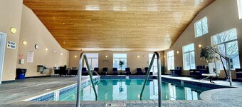 American Inn & Suites