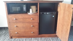 Mini fridge