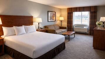 Standard enkelrum - 1 kingsize-säng | Värdeförvaringsskåp på rummet, individuell inredning och unika möbler