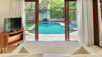 Outdoor pool, pool umbrellas, pool loungers
