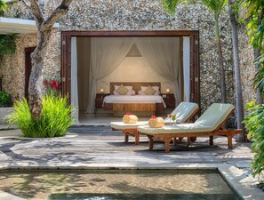 Royal Villa, 2 Bedrooms, Private Pool (Villa 999) | Terrazza/patio