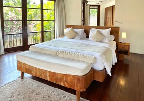 Deluxe Villa, 2 Bedrooms, Private Pool (Villa 0) | ミニバー、セーフティボックス (室内)、デスク、ノートパソコン用作業スペース