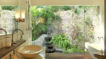 Royal Villa, 2 Bedrooms, Private Pool (Villa 6) | Bathroom