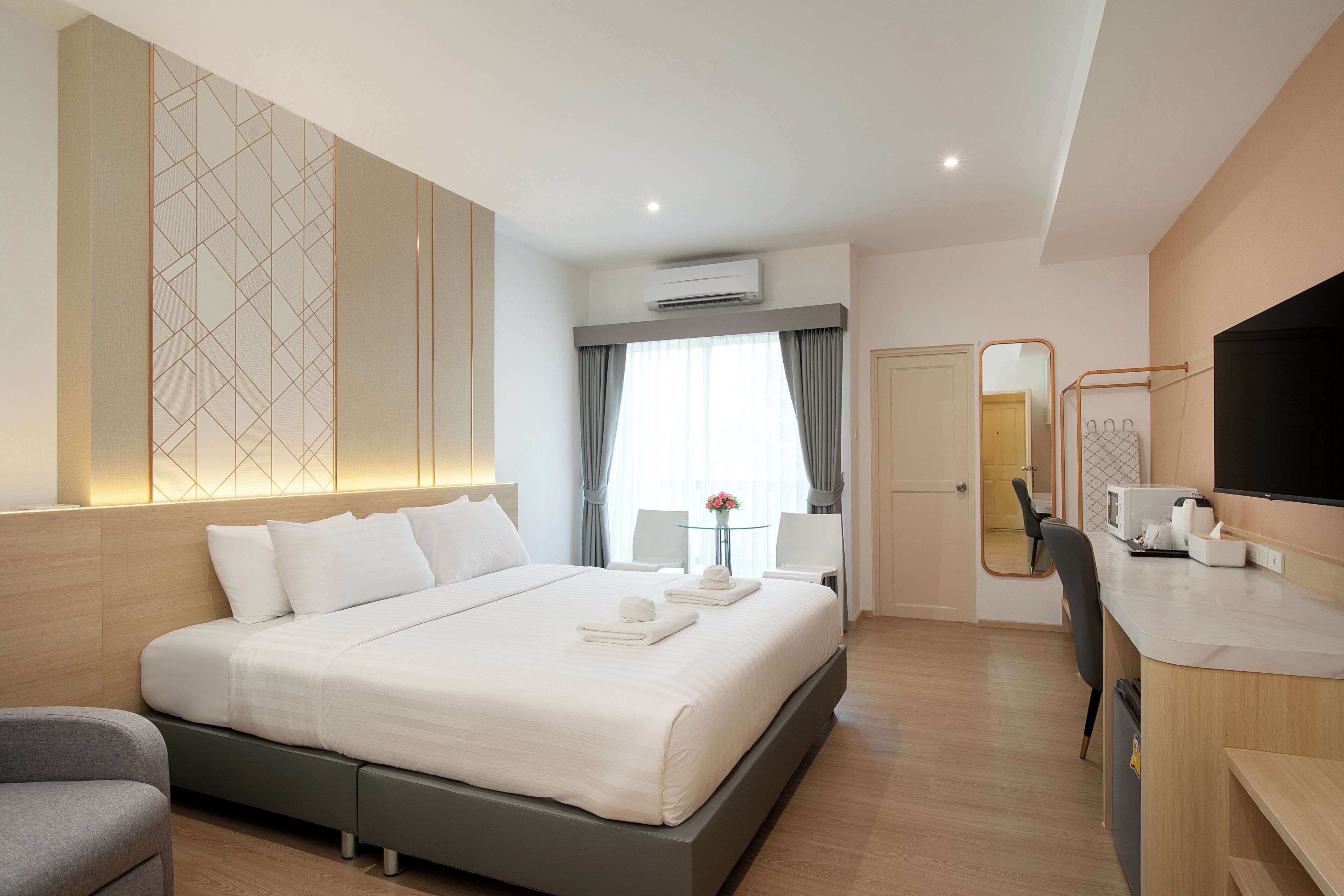 Deluxe Double Room | Free WiFi, bed sheets