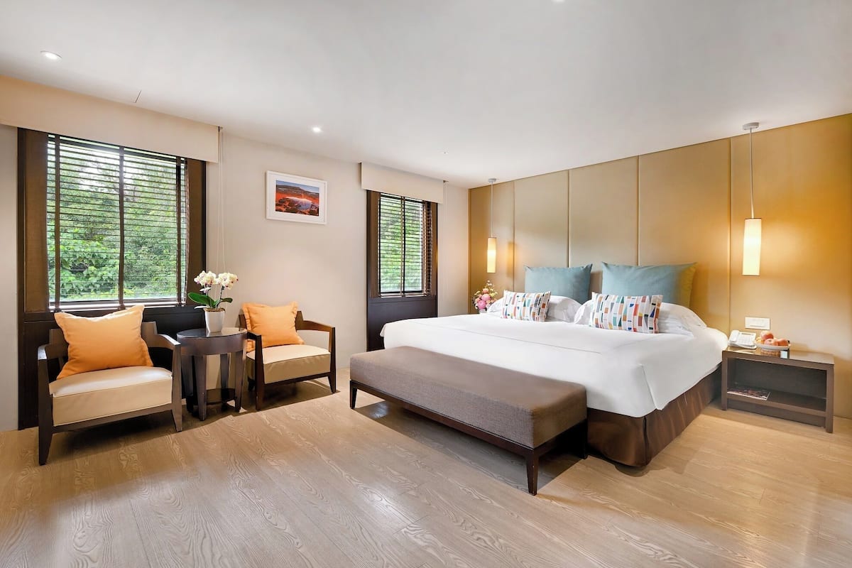 Sengetøy av topp kvalitet, minibar (inkludert) og safe på rommet