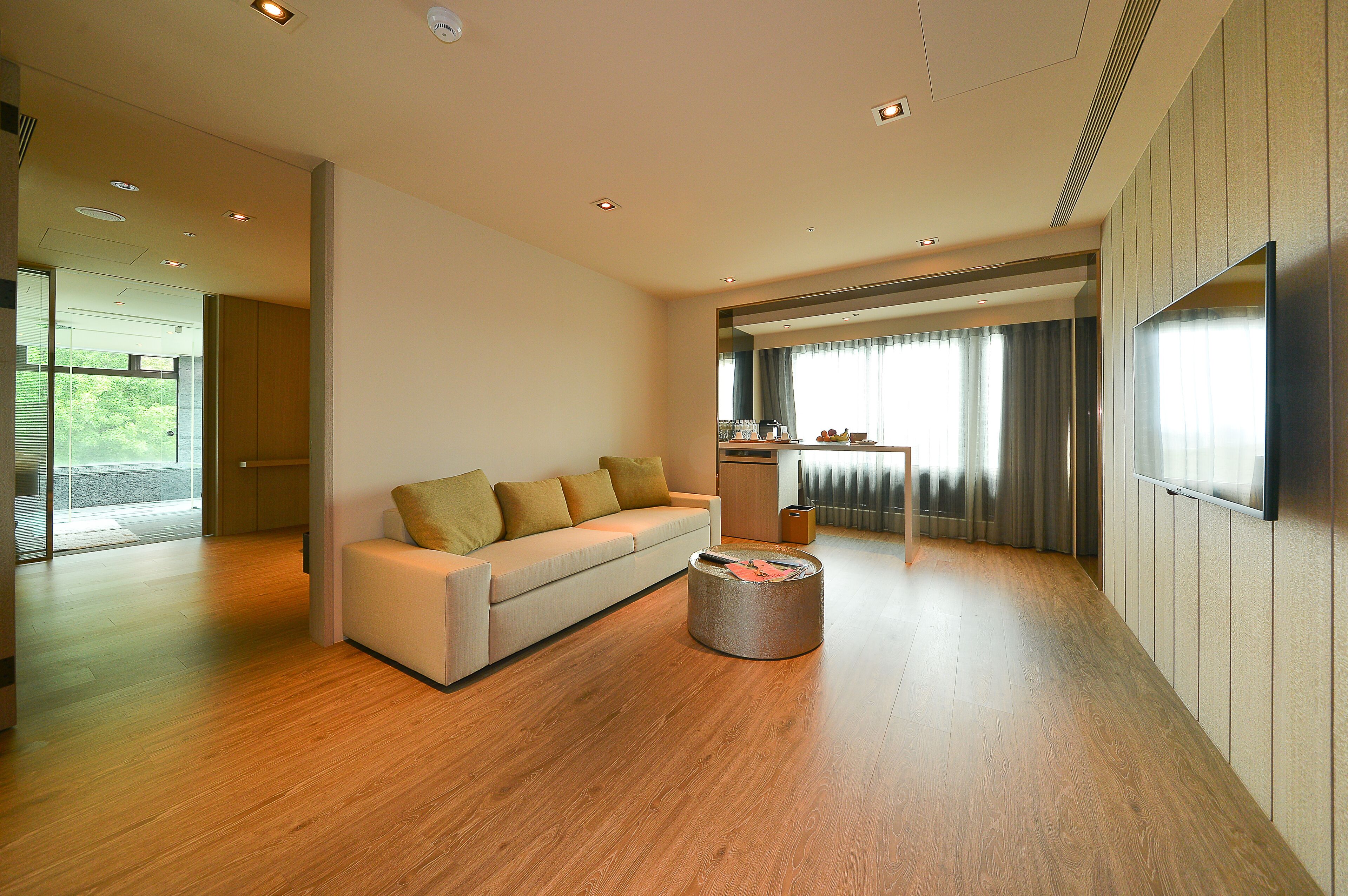 the gaia suite | living room | led tv