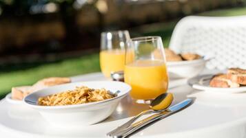 Café da manhã continental todos os dias (AUD 12 por pessoa)