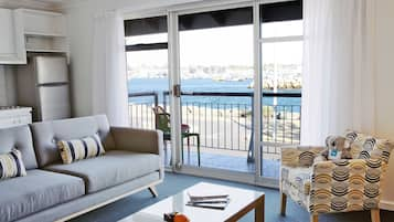 1 Bedroom - Harbour Sunrise | Living room | Smart TV