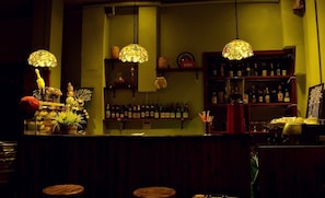 Bar (on property) - Qingdao Yuezhu Topic Hostel (Qingdao)