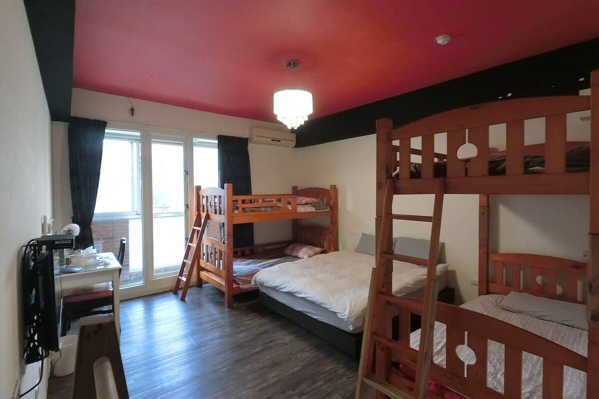 Departamento familiar | Edredón, decoración personalizada y wifi gratis